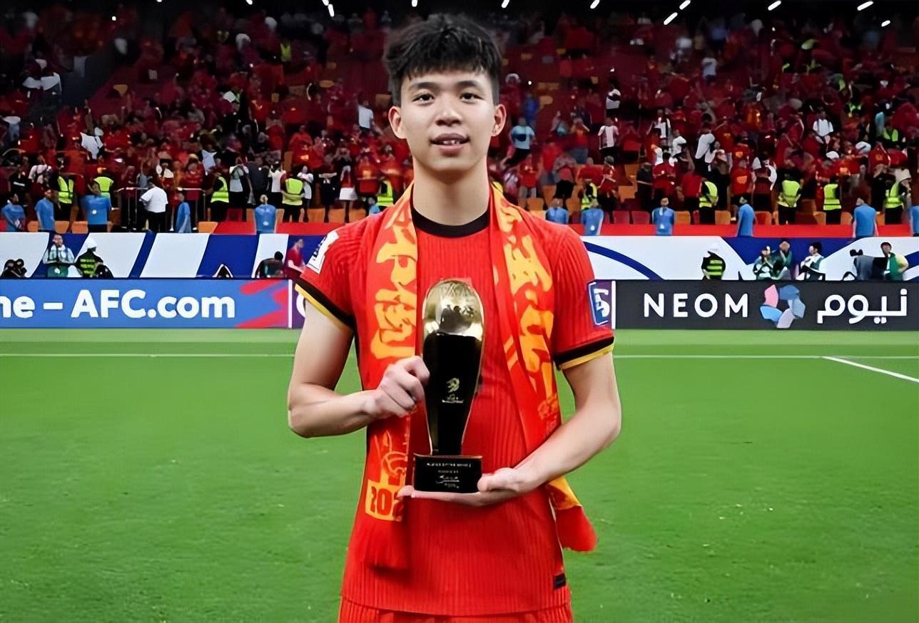 开云体育下载-喜讯!他是唯一被西甲官方撰文表扬的中国U23球员,值得期待