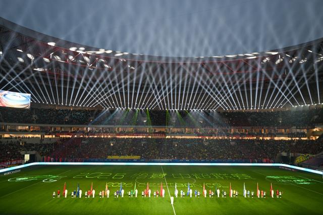 开云体育下载-热爱重燃！2026怡宝中国足球超级联赛精彩开幕